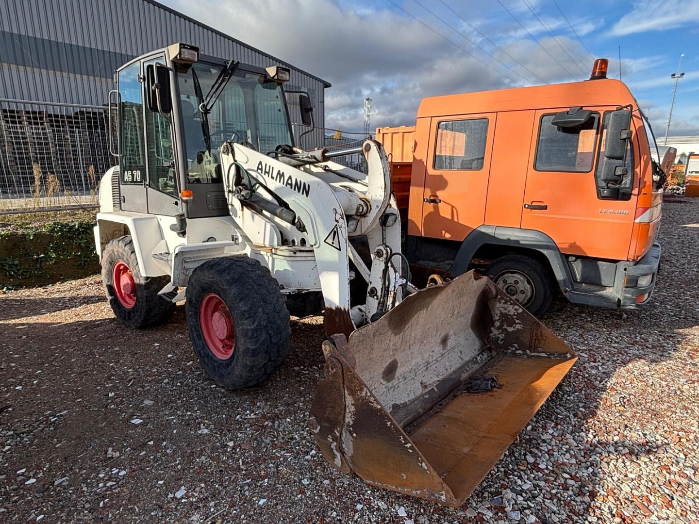 WhatsApp Image 2025-11-13 at 14.33.48